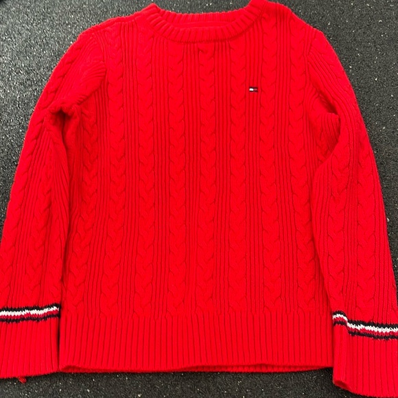 Tommy Hilfiger Other - EUC Girls Tommy Hilfiger Sweater Size S 6-7